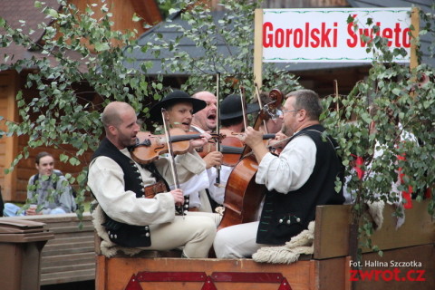 Gorole ovládli Jablunkov. Pátek v Městském lese