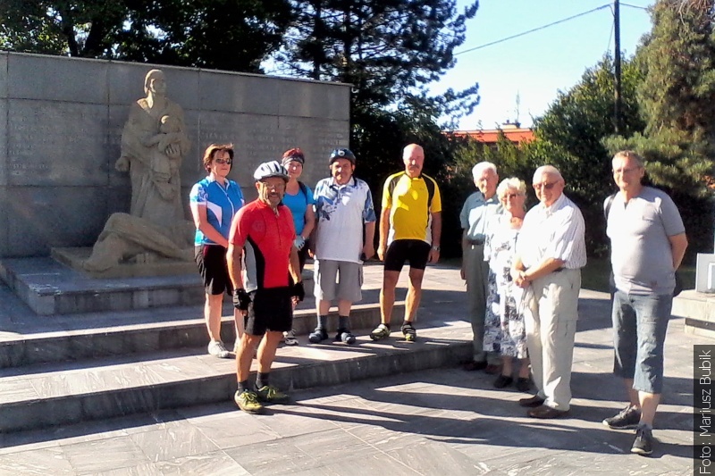 Z redakční pošty: Vzpomínková cyklistická tour po Životicích