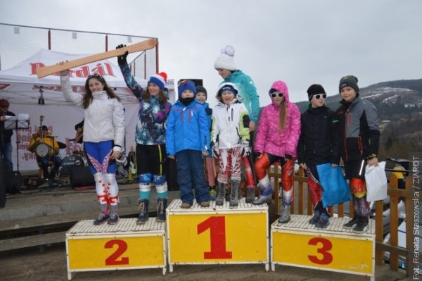 Beskydská lyže. Držitelem putovního poháru se stala jablunkovská škola