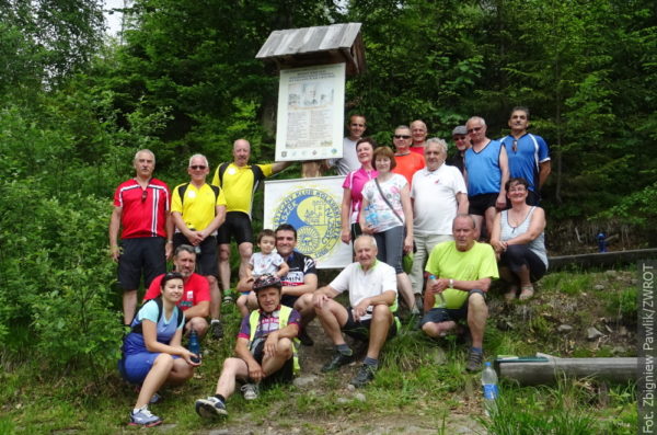 Cyklisté se vydali k pramenům Olzy