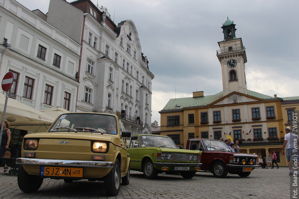 Cieszyn a Český Těšín navštívila auta z dávných dob (fotografie)