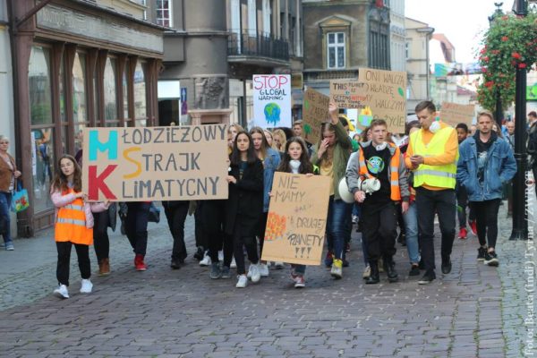 Mladí lidé protestovali proti změně klimatu také v Cieszyně
