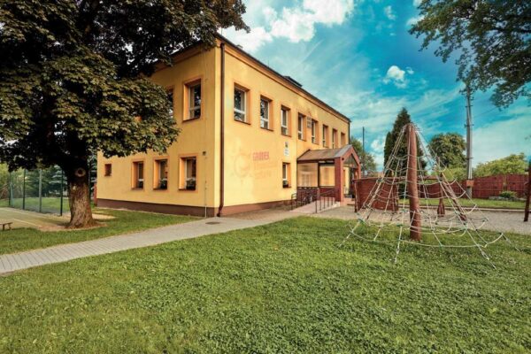 Polské Základní Školy: Hrádek