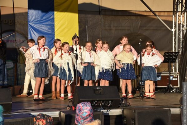 Také v Jablunkově se konal koncert pro Ukrajinu. Vybralo se 80 tisíc korun [foto].
