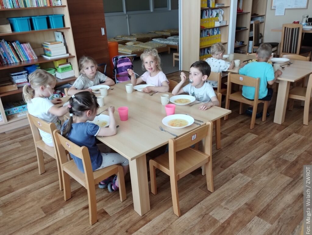 Polská mateřská škola v Hnojníku oslavila 70. výročí svého založení. Jak na tento den vzpomínají děti a učitelé?