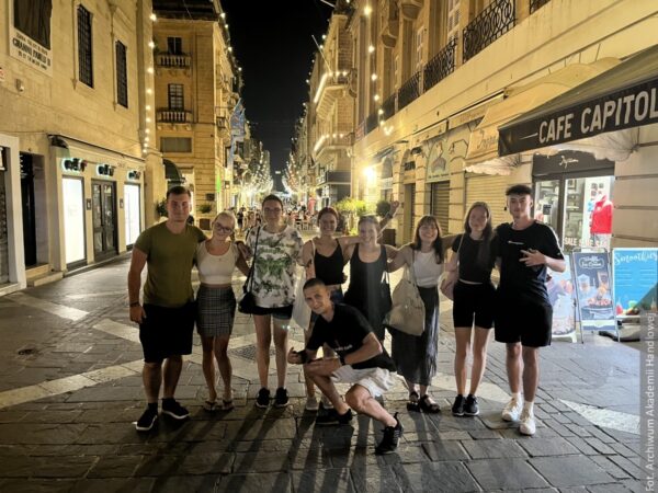 Studenti Obchodní akademie odjeli na Maltu. Získali cenné zkušenosti