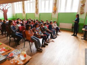 Byl zahájen další ročník „S knihou na kufrech“. Setkání dětí z polských škol s populárními autory