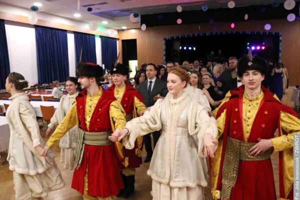 Jubilejní 30. školní ples v Dolní Lutyni