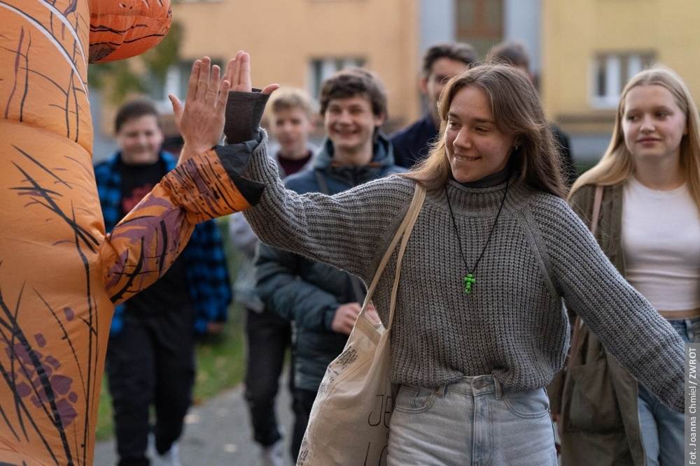 Mladí lidé se sešli v kostele na Nivách. Tématem tohoto ročníku Sejšn byla osamělost