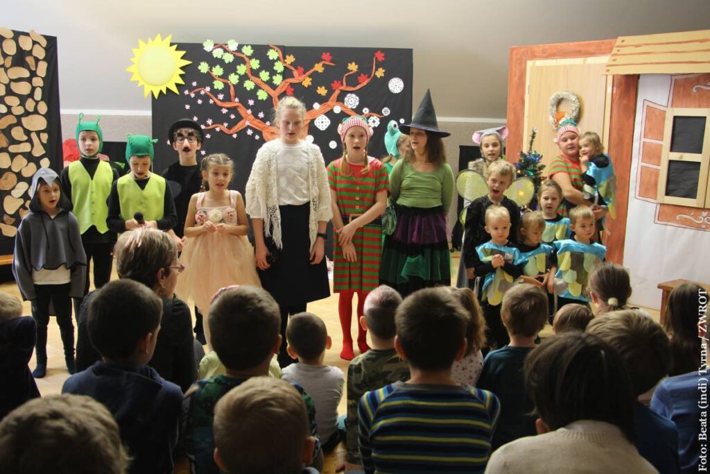 „Malenka“ ve vánočním provedení. Žáci z polské školy v Košařiskách zahráli představení