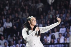 Ewa Farna slaví další úspěch. Největší koncert v Polsku vyprodala za devět hodin