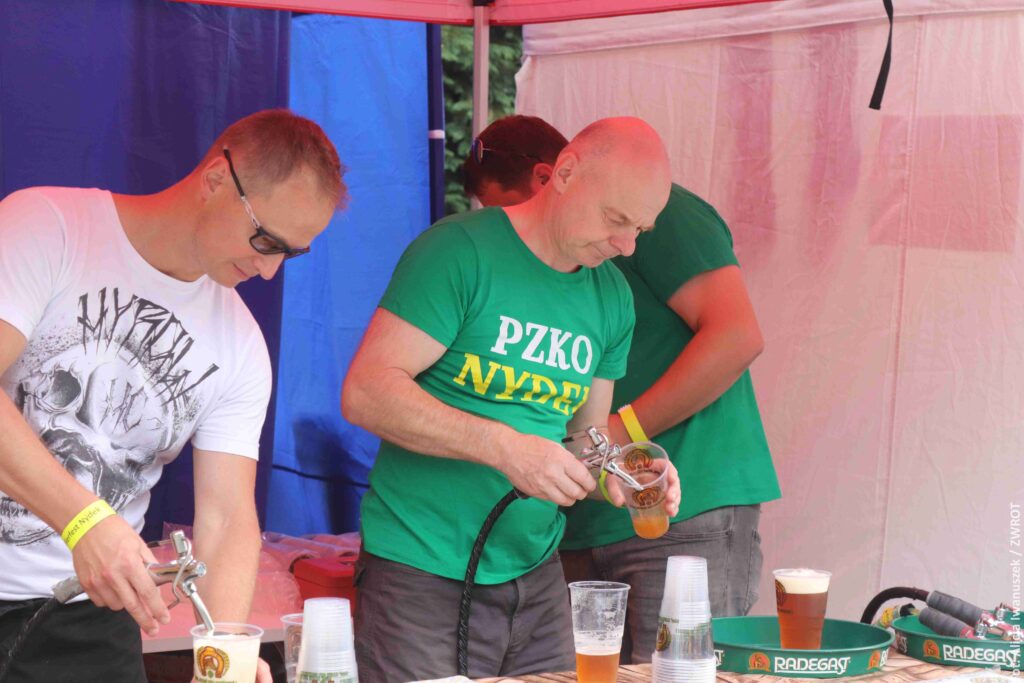 Bierfest v Nýdku. Svátek piva a zábavy pro celou rodinu. Svůj stánek mělo i PZKO