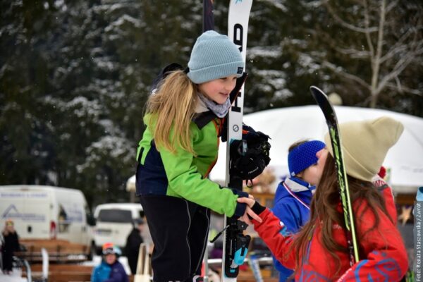 Madeja Sport Cup na Złotym Groniu: Perfektní organizace a skvělé výkony mladých lyžařů