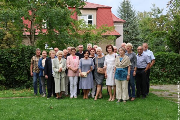 <strong>Absolventi třinecké pětitřídky se setkali u příležitosti 80. výročí založení školy</strong>