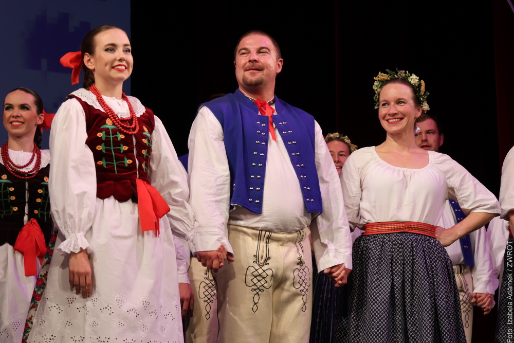 Hudba a tanec plné emocí. „Mozaika folkloru“ okouzlila publikum v Těšíně