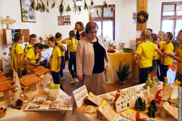 „Čtyři roční období“ v Domě PZKO v Jablunkově. Výstava plná barev a nápadů