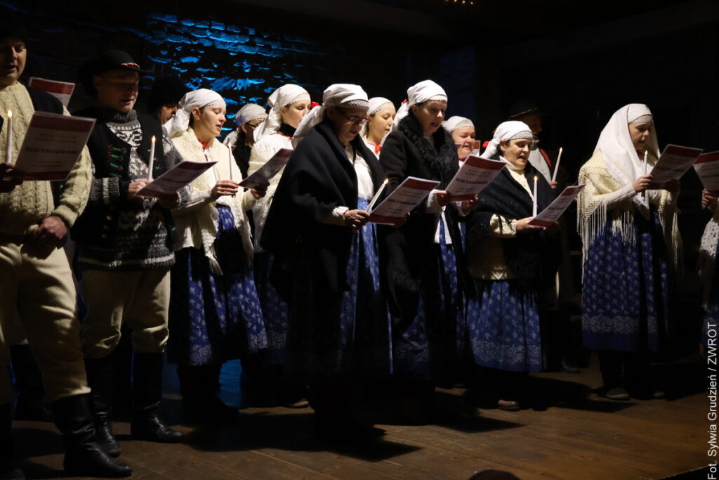 Rozsvícení vánočního stromu v Oldřichovicích. Nová tradice