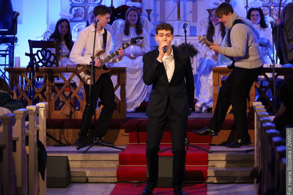 Talentovaná mládež a vánoční melodie. Další nezapomenutelný ročník Vánočního koncertu polského gymnázia je za námi